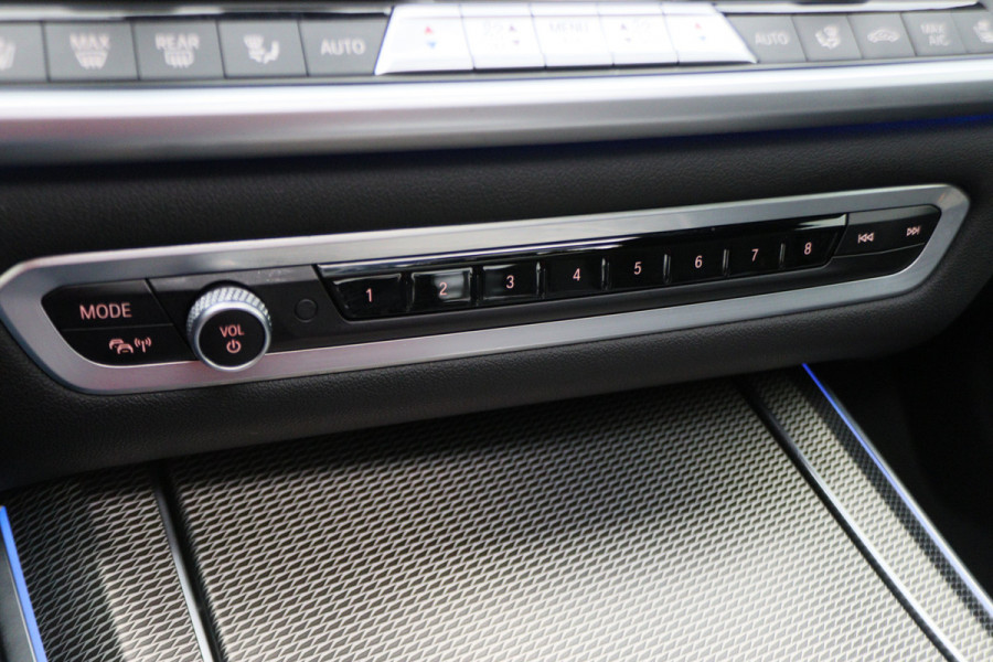 BMW X5 xDrive45e High Executive Laser, Panoramadak, 360° Camera, ACC, Luchtvering, H&K, Trekhaak, 21"