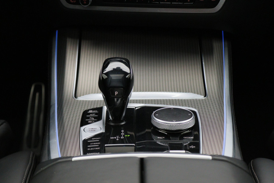 BMW X5 xDrive45e High Executive Laser, Panoramadak, 360° Camera, ACC, Luchtvering, H&K, Trekhaak, 21"