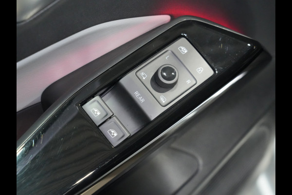 Volkswagen ID.3 204pk Pro Edition 58 kWh Navigatie Camera Stoel/Stuurverw. Android/Carplay Acc 293