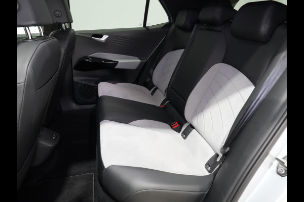 Volkswagen ID.3 204pk Pro Edition 58 kWh Navigatie Camera Stoel/Stuurverw. Android/Carplay Acc 293