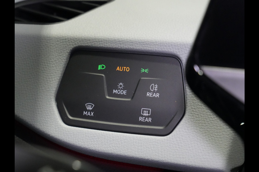 Volkswagen ID.3 204pk Pro Edition 58 kWh Navigatie Camera Stoel/Stuurverw. Android/Carplay Acc 293