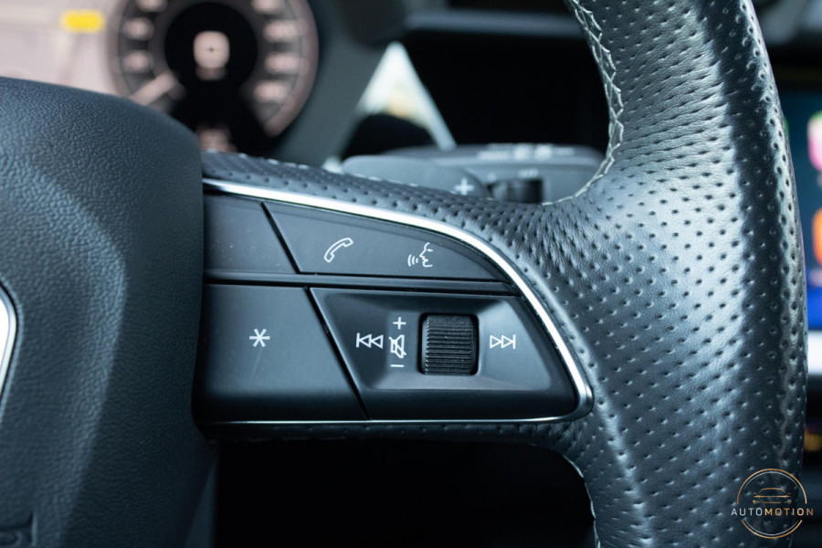 Audi A3 Sportback 40 TFSIe S line Panoramadak Elektrische Stoelverwarming Sfeerverlichting