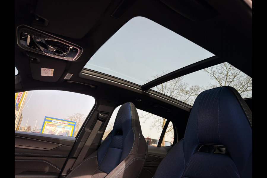 Lynk & Co 01 1.5 Orig NL|MY23|Zwarte hemel|Rolhoes|360 camera|Snelladen