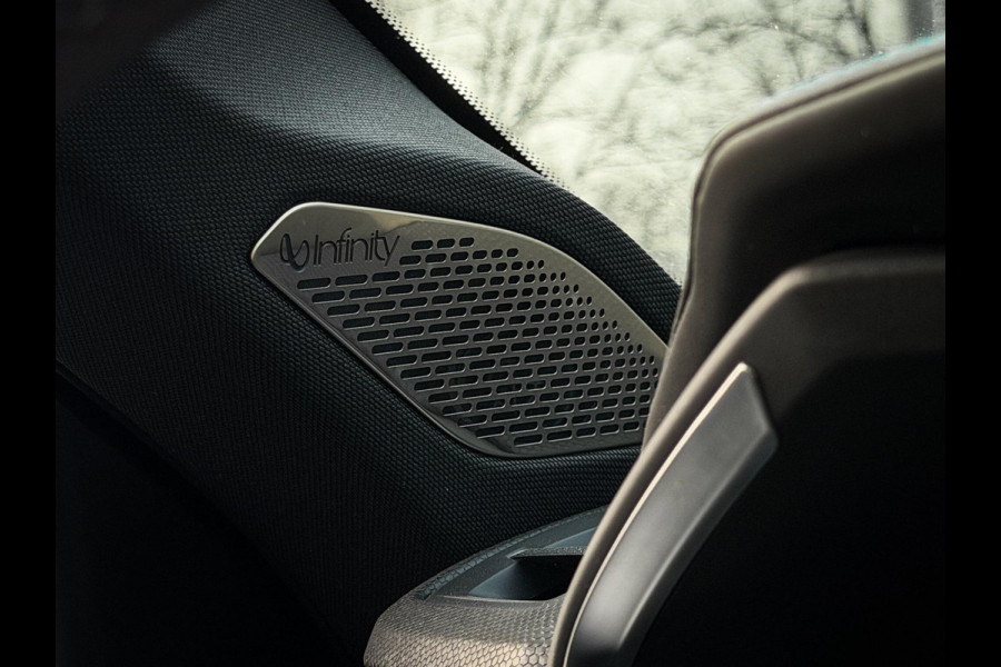 Lynk & Co 01 1.5 Orig NL|MY23|Zwarte hemel|Rolhoes|360 camera|Snelladen