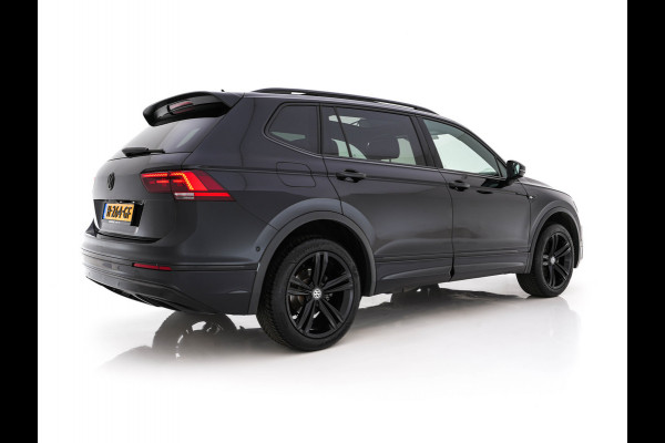 Volkswagen Tiguan Allspace 1.5 TSI R-Line Highline Business [ 7-Pers. ] Aut. *PANO | ARTVELOURS | FULL-LED | DIGI-COCKPIT | KEYLESS | ADAPTIVE-CRUISE | CAMERA | SHIFTPADDLES | CARPLAY | DAB+ | HEATED-COMFORTSEATS | NAVI-FULLMAP | PRIVACYGLASS | 19''ALU*