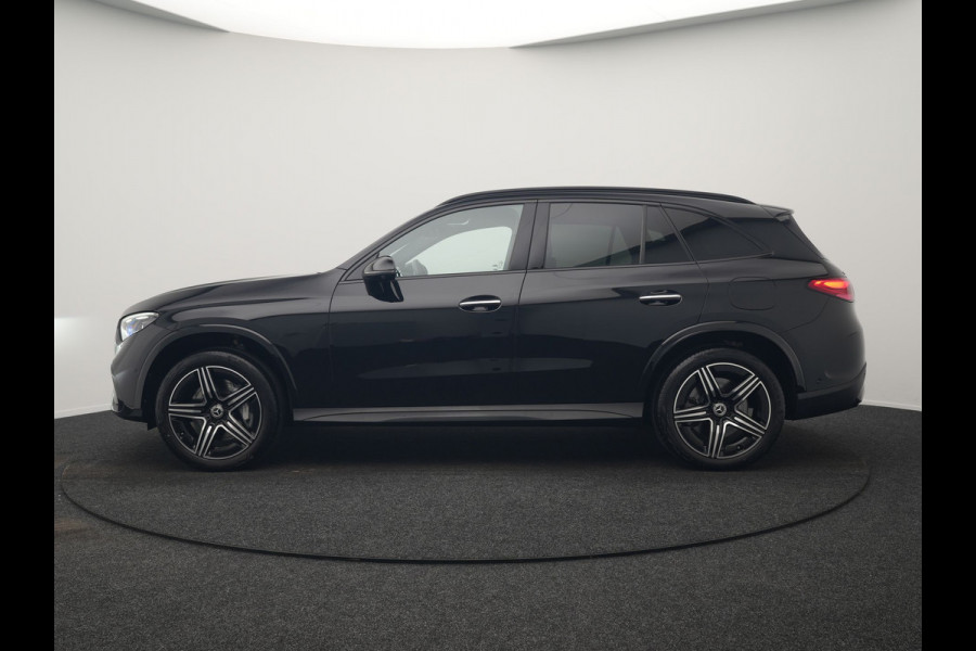 Mercedes-Benz GLC 300e 4MATIC AMG Line Plug In Hybrid 313pk Dealer O.H. PHEV | Trekhaak Af Fabriek | Adaptive Cruise | Burmester 3D | 360 Camera | Lederen Sportstoelen Memory & Verwarmd | 20"L.M | Digital Light | Sfeerverlichting | Keyless | Blis |