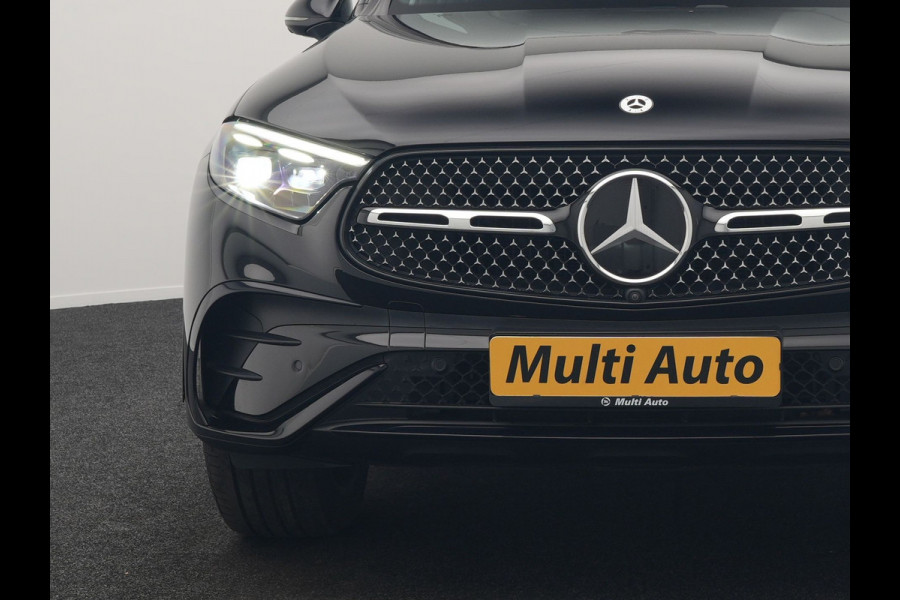 Mercedes-Benz GLC 300e 4MATIC AMG Line Plug In Hybrid 313pk Dealer O.H. PHEV | Trekhaak Af Fabriek | Adaptive Cruise | Burmester 3D | 360 Camera | Lederen Sportstoelen Memory & Verwarmd | 20"L.M | Digital Light | Sfeerverlichting | Keyless | Blis |
