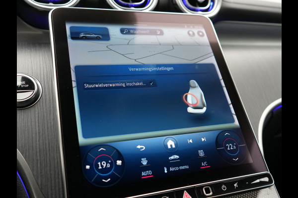 Mercedes-Benz GLC 300e 4MATIC AMG Line Plug In Hybrid 313pk Dealer O.H. PHEV | Trekhaak Af Fabriek | Adaptive Cruise | Burmester 3D | 360 Camera | Lederen Sportstoelen Memory & Verwarmd | 20"L.M | Digital Light | Sfeerverlichting | Keyless | Blis |