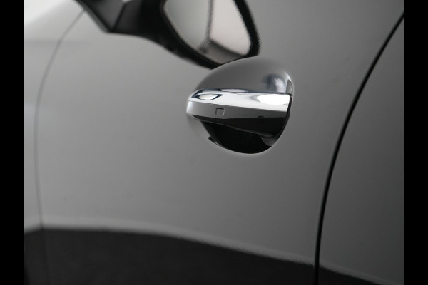 Mercedes-Benz GLC 300e 4MATIC AMG Line Plug In Hybrid 313pk Dealer O.H. PHEV | Trekhaak Af Fabriek | Adaptive Cruise | Burmester 3D | 360 Camera | Lederen Sportstoelen Memory & Verwarmd | 20"L.M | Digital Light | Sfeerverlichting | Keyless | Blis |