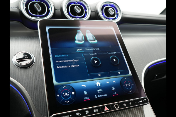 Mercedes-Benz GLC 300e 4MATIC AMG Line Plug In Hybrid 313pk Dealer O.H. PHEV | Trekhaak Af Fabriek | Adaptive Cruise | Burmester 3D | 360 Camera | Lederen Sportstoelen Memory & Verwarmd | 20"L.M | Digital Light | Sfeerverlichting | Keyless | Blis |