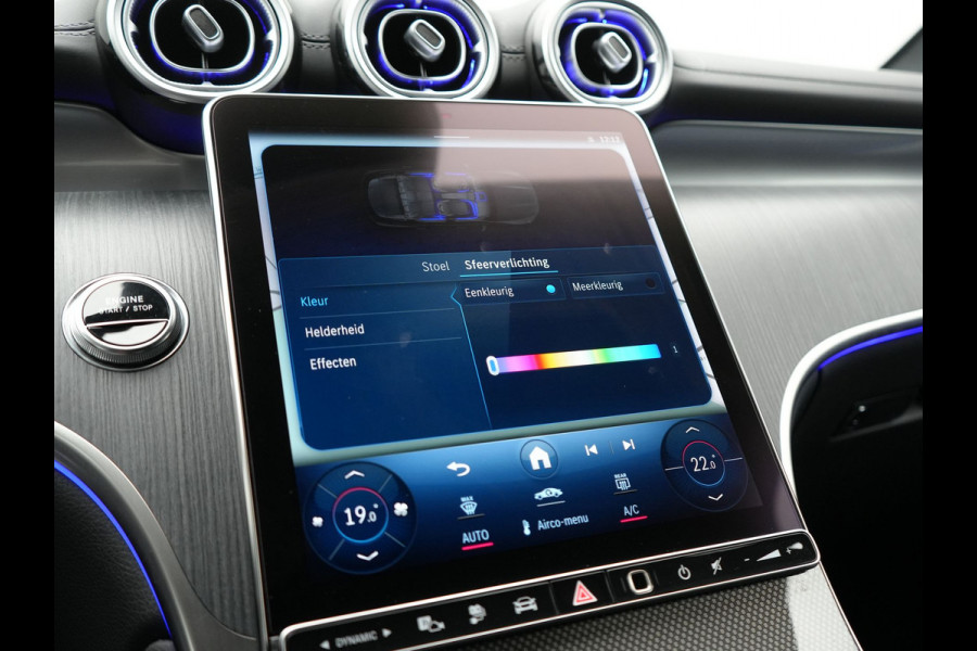 Mercedes-Benz GLC 300e 4MATIC AMG Line Plug In Hybrid 313pk Dealer O.H. PHEV | Trekhaak Af Fabriek | Adaptive Cruise | Burmester 3D | 360 Camera | Lederen Sportstoelen Memory & Verwarmd | 20"L.M | Digital Light | Sfeerverlichting | Keyless | Blis |