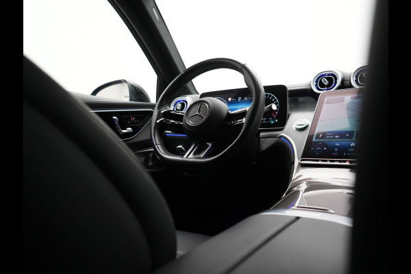Mercedes-Benz GLC 300e 4MATIC AMG Line Plug In Hybrid 313pk Dealer O.H. PHEV | Trekhaak Af Fabriek | Adaptive Cruise | Burmester 3D | 360 Camera | Lederen Sportstoelen Memory & Verwarmd | 20"L.M | Digital Light | Sfeerverlichting | Keyless | Blis |