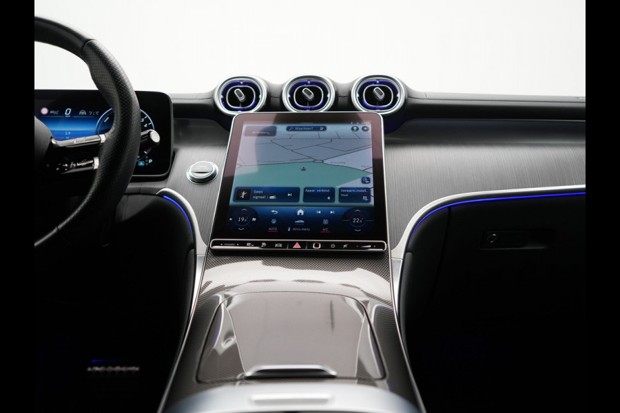 Mercedes-Benz GLC 300e 4MATIC AMG Line Plug In Hybrid 313pk Dealer O.H. PHEV | Trekhaak Af Fabriek | Adaptive Cruise | Burmester 3D | 360 Camera | Lederen Sportstoelen Memory & Verwarmd | 20"L.M | Digital Light | Sfeerverlichting | Keyless | Blis |