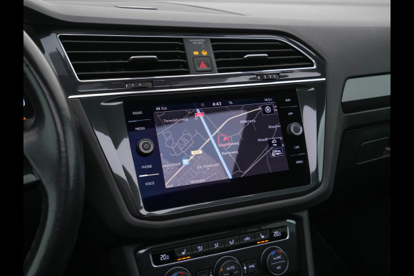 Volkswagen Tiguan Allspace 1.5 TSI R-Line Highline Business [ 7-Pers. ] Aut. *PANO | ARTVELOURS | FULL-LED | DIGI-COCKPIT | KEYLESS | ADAPTIVE-CRUISE | CAMERA | SHIFTPADDLES | CARPLAY | DAB+ | HEATED-COMFORTSEATS | NAVI-FULLMAP | PRIVACYGLASS | 19''ALU*