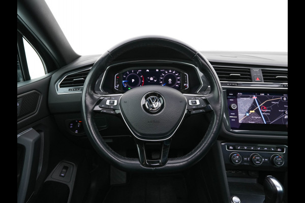 Volkswagen Tiguan Allspace 1.5 TSI R-Line Highline Business [ 7-Pers. ] Aut. *PANO | ARTVELOURS | FULL-LED | DIGI-COCKPIT | KEYLESS | ADAPTIVE-CRUISE | CAMERA | SHIFTPADDLES | CARPLAY | DAB+ | HEATED-COMFORTSEATS | NAVI-FULLMAP | PRIVACYGLASS | 19''ALU*