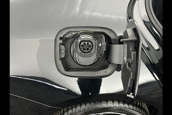 Mercedes-Benz A-Klasse 250 e AMG Limited Business Solution (Plug-In) (INCL-BTW) *PANO | LEATHER-MICROFIBRE | FULL-LED | AMBIENTLIGHT | HEATED-SPORTSEATS | WIDESCREEN-COCKPIT | DAB+ | NAVI-FULLMAP | CAMERA | PRIVACYGLASS | 18''ALU*