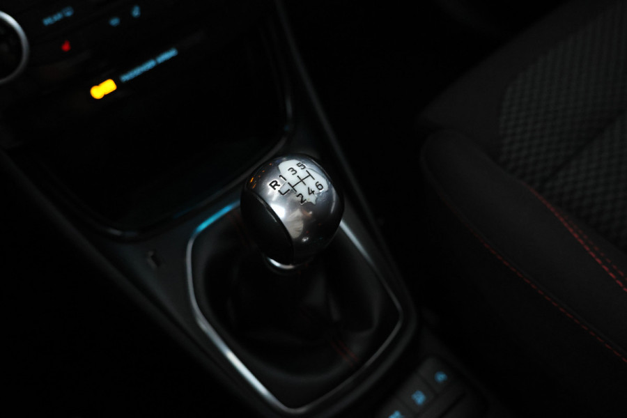 Ford Puma 1.5 TDCI St-line Uniek!, Panorama, Spoilers, Navi, Apple carplay etc. etc.