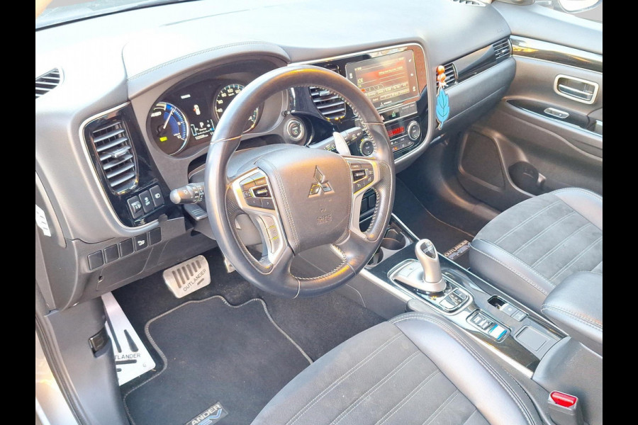 Mitsubishi Outlander 2.4 PHEV Pure+