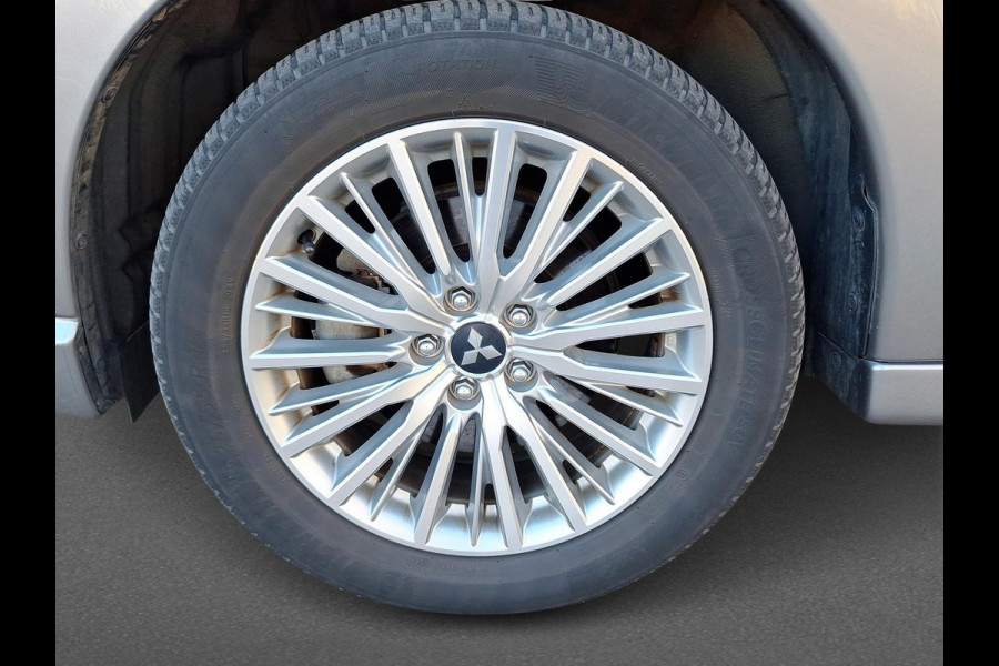 Mitsubishi Outlander 2.4 PHEV Pure+