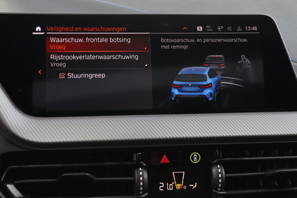 BMW 1-serie 118i M SPORT / PANODAK / LIVE COCKPIT / LED / CAMERA / CARPLAY