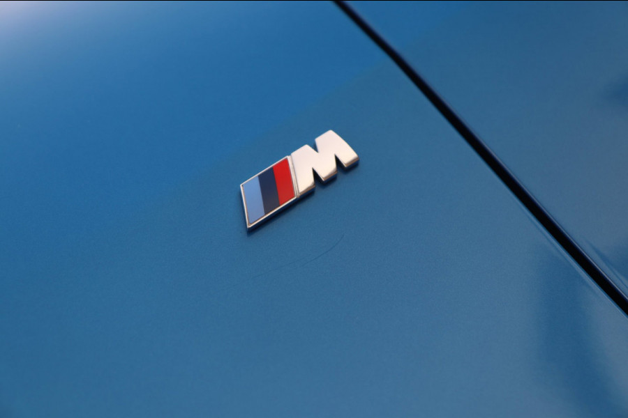 BMW 1-serie 118i M SPORT / PANODAK / LIVE COCKPIT / LED / CAMERA / CARPLAY