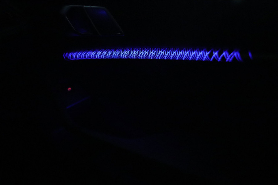 BMW 1-serie 118i M SPORT / PANODAK / LIVE COCKPIT / LED / CAMERA / CARPLAY