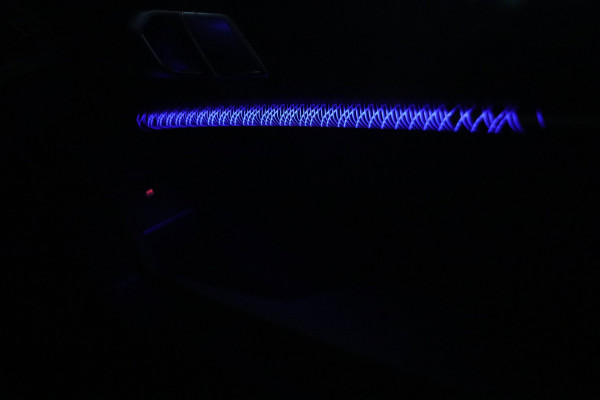 BMW 1-serie 118i M SPORT / PANODAK / LIVE COCKPIT / LED / CAMERA / CARPLAY