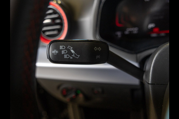 Seat Ibiza 1.0 TSI Style Business Connect FR / 116pk / Achteruitrijcamera / Apple Carplay / Airco / Stoelverwarming