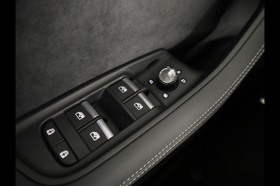 Audi Q8 Pro Line S 55 TFSI e 394 pk | Bang & Olufsen Premium 3D | Glazen panoramadak | Vierwielbesturing | Assistentie. plus, remote park |