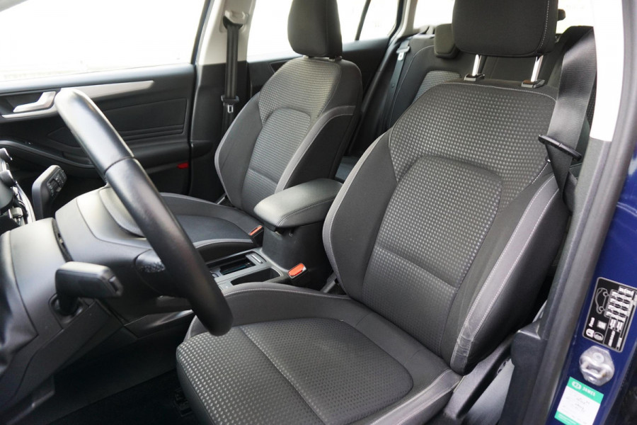 Ford FOCUS Wagon 1.0 EcoB.125PK Hybrid Business/Camera/AppleCarPlay Rijklaar incl.Garantie.