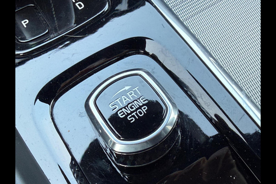 Volvo V60 2.0 B4 205 pk R-Design sport, Black edition, vele opties, sport leder, dealer onderhouden, 1 e eigenaar, NL auto met nap