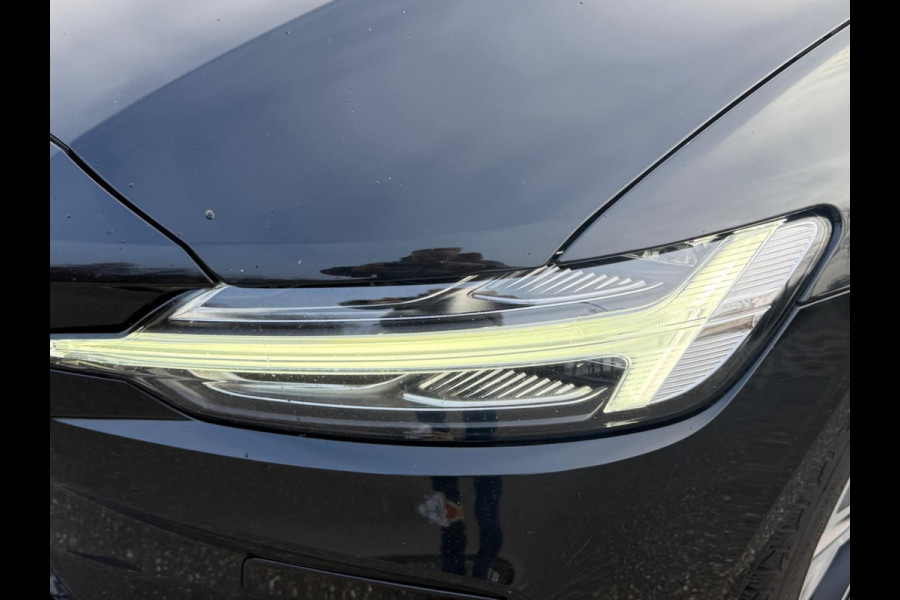 Volvo V60 2.0 B4 205 pk R-Design sport, Black edition, vele opties, sport leder, dealer onderhouden, 1 e eigenaar, NL auto met nap