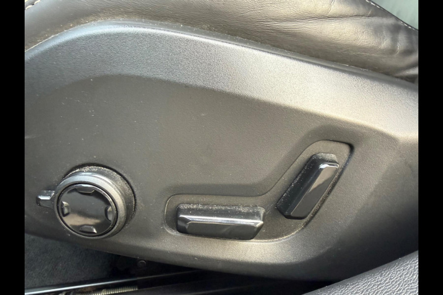 Volvo V60 2.0 B4 205 pk R-Design sport, Black edition, vele opties, sport leder, dealer onderhouden, 1 e eigenaar, NL auto met nap