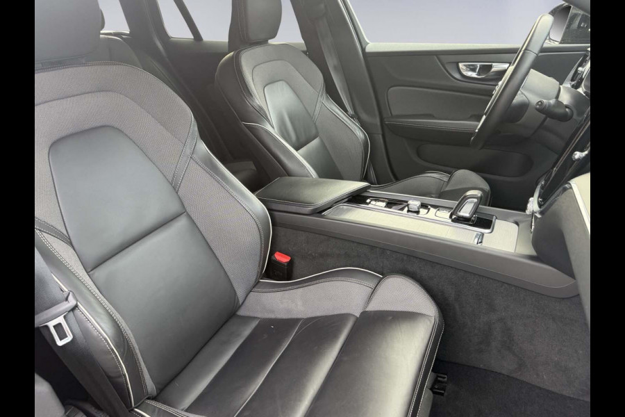 Volvo V60 2.0 B4 205 pk R-Design sport, Black edition, vele opties, sport leder, dealer onderhouden, 1 e eigenaar, NL auto met nap