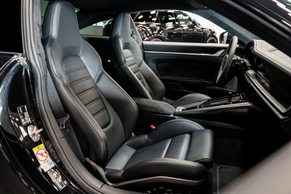Porsche 911 3.8 Turbo S *Keramisch / Burmester / Lift-Systeem / Carbon / Stoelventilatie / Nachtzicht / Vierwielbesturing*
