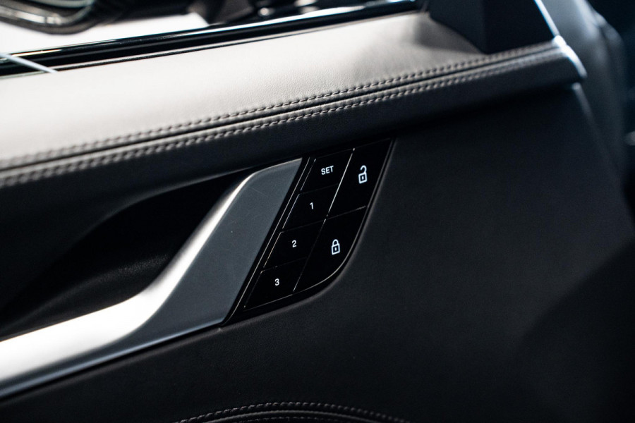 Porsche 911 3.8 Turbo S *Keramisch / Burmester / Lift-Systeem / Carbon / Stoelventilatie / Nachtzicht / Vierwielbesturing*