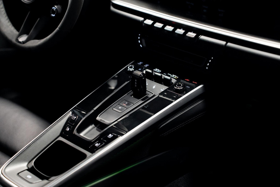 Porsche 911 3.8 Turbo S *Keramisch / Burmester / Lift-Systeem / Carbon / Stoelventilatie / Nachtzicht / Vierwielbesturing*