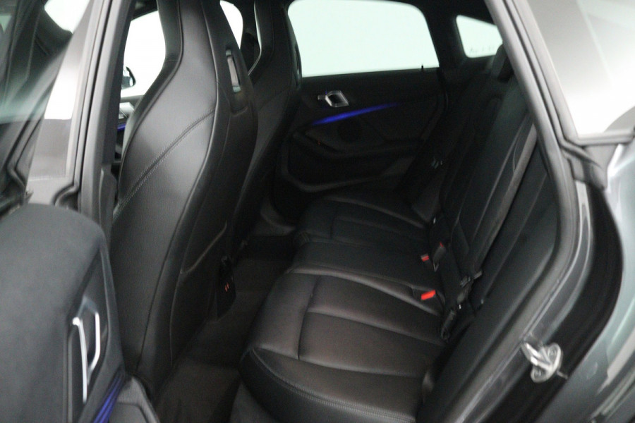 BMW 2 Serie Gran Coupé 218i High Executive Edition (PANORAMADAK, SFEERVERLICHTING. STOELVERWARMING, DEALER ONDERHOUDEN)