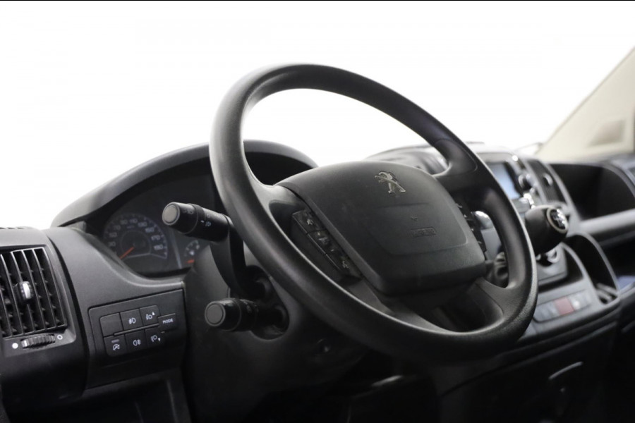 Peugeot Boxer 2.2 BlueHDi 140PK L3/H2 ZWART NAVI CAMERA PDC CRUISE CONTROL AIRCO LEASE V/A 122,- P.M. INRUIL MOGELIJK