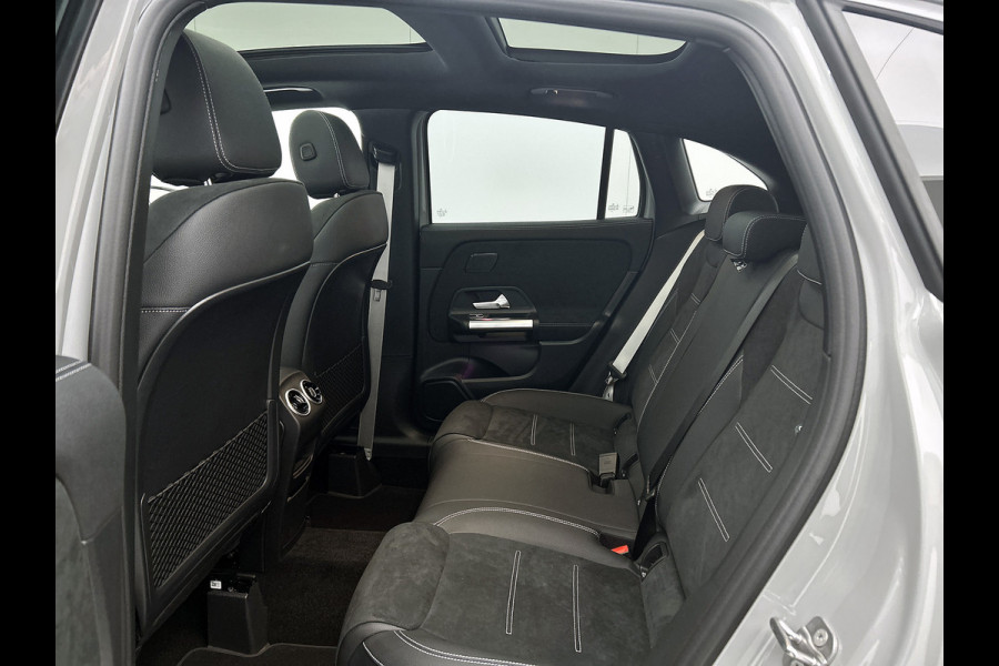 Mercedes-Benz GLA 250 e Business Solution AMG | AMG Line Plus pakket | Head-up display | Panoramaschuifdak | 360° camera | 20 inch AMG velgen | memorypakket | MULTIBEAM LED | Augmented Reality navigatie |