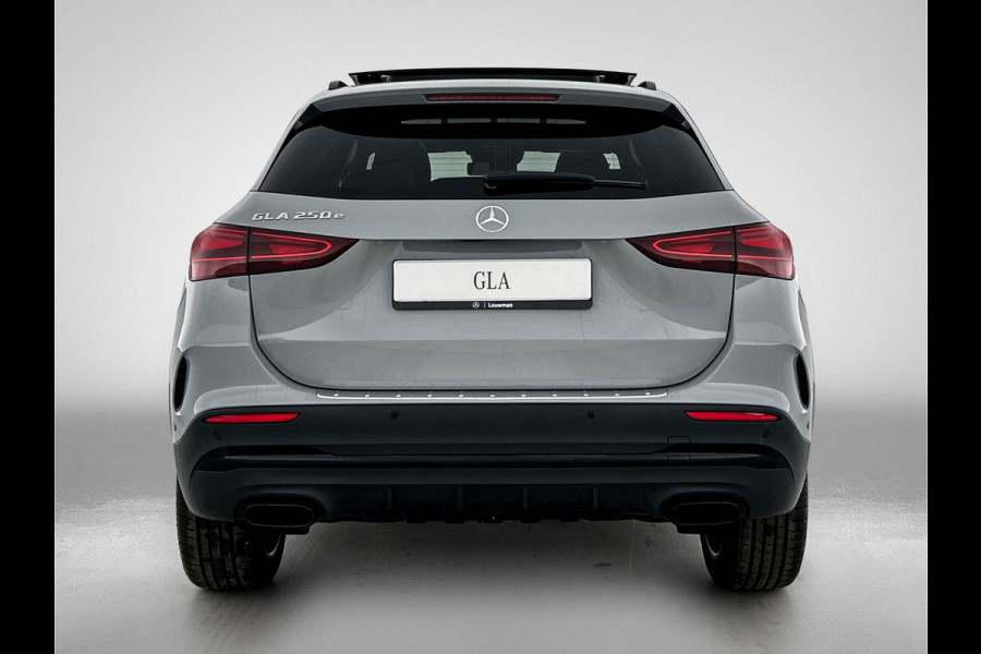 Mercedes-Benz GLA 250 e Business Solution AMG | AMG Line Plus pakket | Head-up display | Panoramaschuifdak | 360° camera | 20 inch AMG velgen | memorypakket | MULTIBEAM LED | Augmented Reality navigatie |