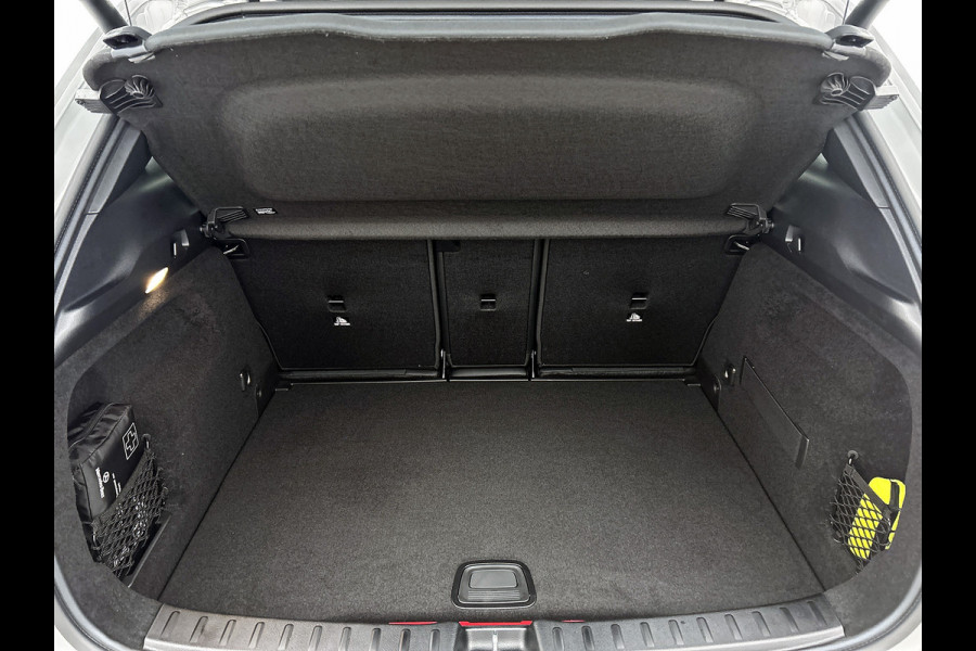 Mercedes-Benz GLA 250 e Business Solution AMG | AMG Line Plus pakket | Head-up display | Panoramaschuifdak | 360° camera | 20 inch AMG velgen | memorypakket | MULTIBEAM LED | Augmented Reality navigatie |