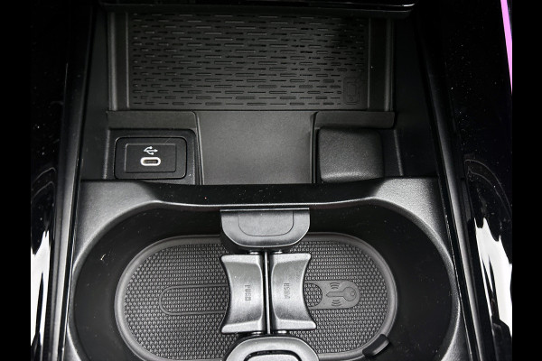 Mercedes-Benz GLA 250 e Business Solution AMG | AMG Line Plus pakket | Head-up display | Panoramaschuifdak | 360° camera | 20 inch AMG velgen | memorypakket | MULTIBEAM LED | Augmented Reality navigatie |