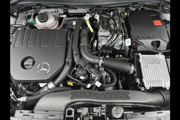 Mercedes-Benz GLA 250 e Business Solution AMG | AMG Line Plus pakket | Head-up display | Panoramaschuifdak | 360° camera | 20 inch AMG velgen | memorypakket | MULTIBEAM LED | Augmented Reality navigatie |