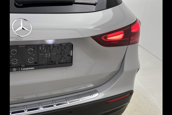Mercedes-Benz GLA 250 e Business Solution AMG | AMG Line Plus pakket | Head-up display | Panoramaschuifdak | 360° camera | 20 inch AMG velgen | memorypakket | MULTIBEAM LED | Augmented Reality navigatie |