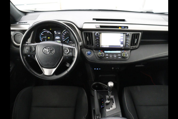 Toyota RAV4 2.5 Hybrid Black Edition | Schuifdak | Trekhaak | Adaptive cruise | Camera | Navigatie | Climate control | Bluetooth | 18'' | Getint glas