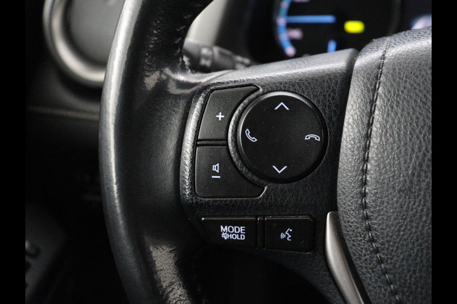 Toyota RAV4 2.5 Hybrid Black Edition | Schuifdak | Trekhaak | Adaptive cruise | Camera | Navigatie | Climate control | Bluetooth | 18'' | Getint glas