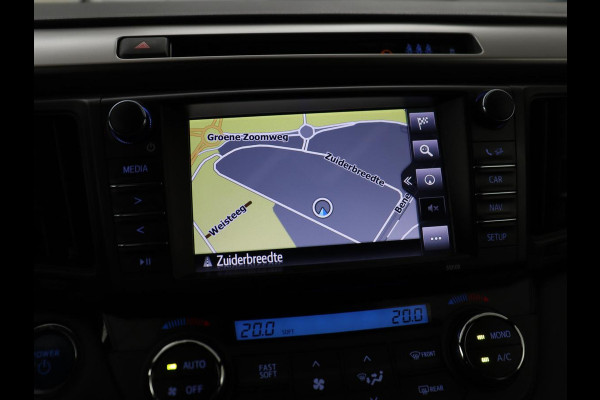 Toyota RAV4 2.5 Hybrid Black Edition | Schuifdak | Trekhaak | Adaptive cruise | Camera | Navigatie | Climate control | Bluetooth | 18'' | Getint glas