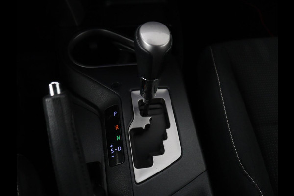 Toyota RAV4 2.5 Hybrid Black Edition | Schuifdak | Trekhaak | Adaptive cruise | Camera | Navigatie | Climate control | Bluetooth | 18'' | Getint glas