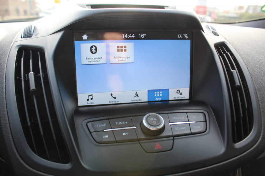 Ford Kuga 1.5 EcoBoost ST Line , 180pk , AWD , 1800kg Trekgewicht Climate control , Navigatie , Camera , Trekhaak Panorama/schuif kantel dak , Dealeronderhouden